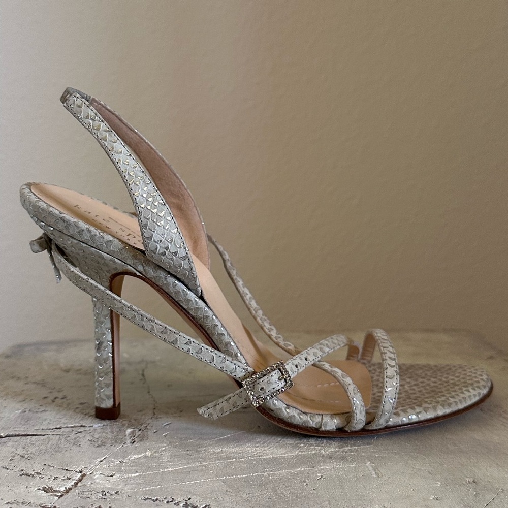 Kate spade snakeskin grey silver leather strappy bow heeled sandals size 6.5